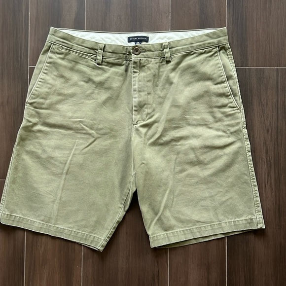 Banana Republic Other - Men’s Banana Republic Green Khaki Shorts